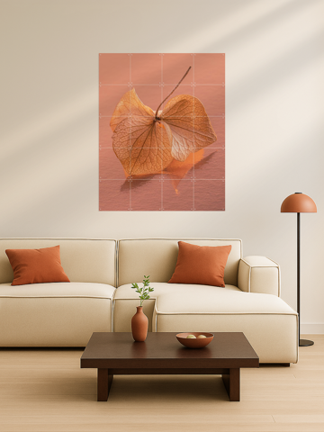 The Dancing Hydrangea Leaf: Fragile And Vulnerable, par Marjolijn van den Berg - IXXI 5